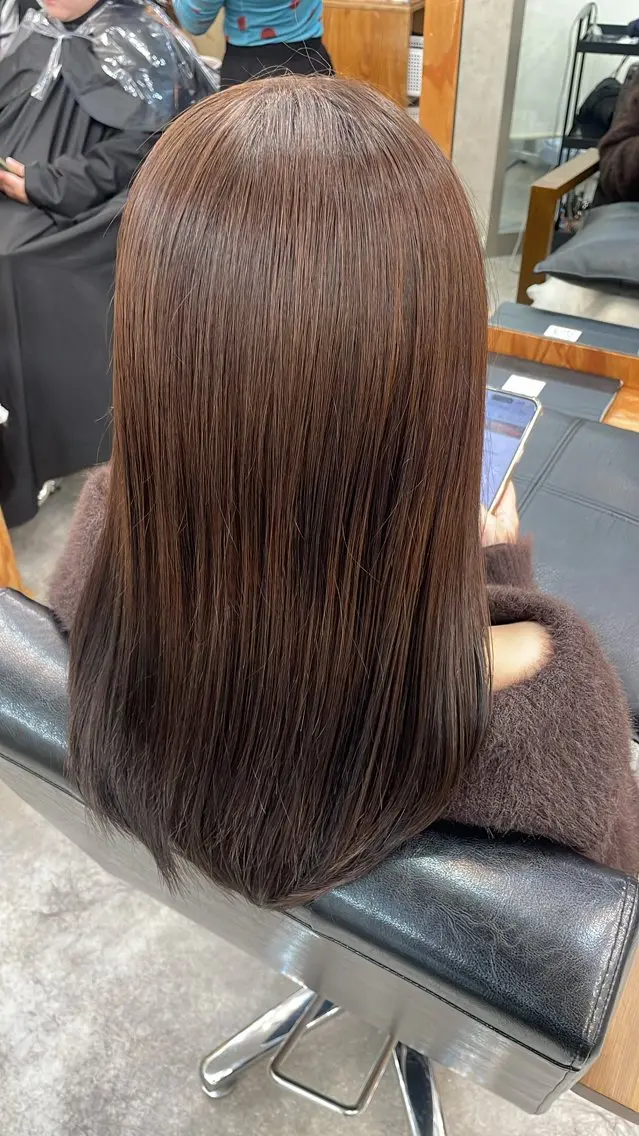 セミロング カラー ヘアカラー トリートメント 荒川 桃花のヘアスタイル