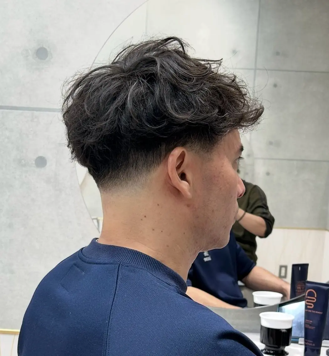 ショート パーマ メンズ カット パーマ 岩城 滉成のヘアスタイル