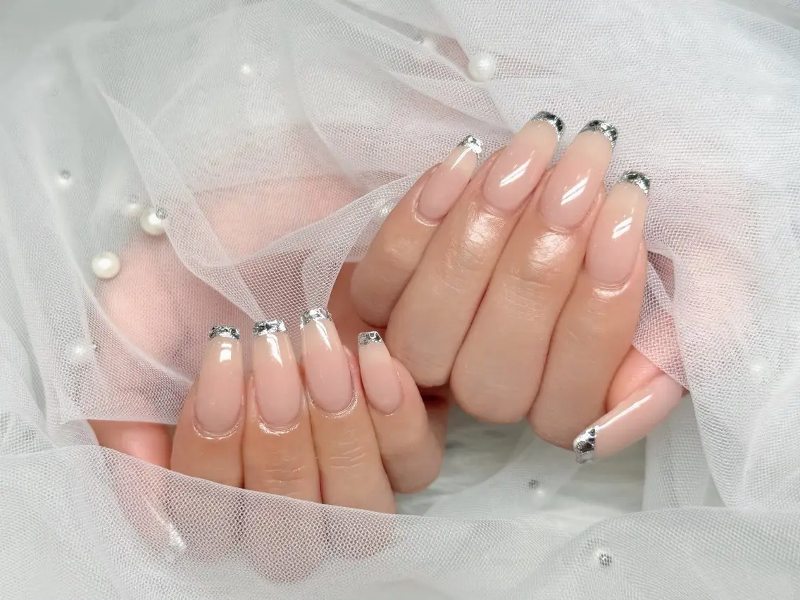 ネイル フレンチネイル ガラスフレンチ RIO 🎀のネイルデザイン