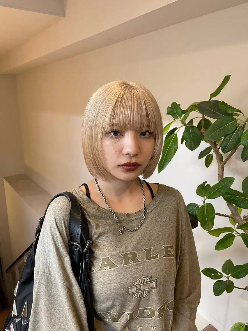 ショート カラー ブリーチなしダブル ブリーチカラー優海のヘアスタイル