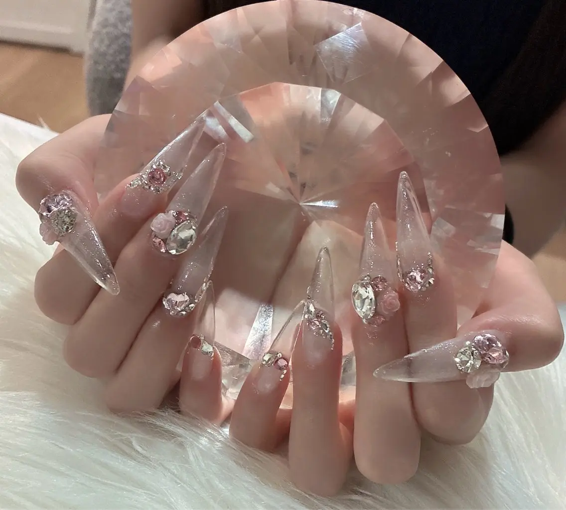 ネイル LoaChaton kaeのネイルデザイン