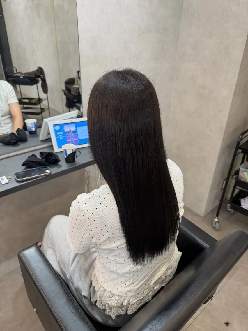 ロング カラー ブリーチ 透明感カラー ブリーチなしカラー カット ヘアカラー 上田 愛菜のヘアスタイル