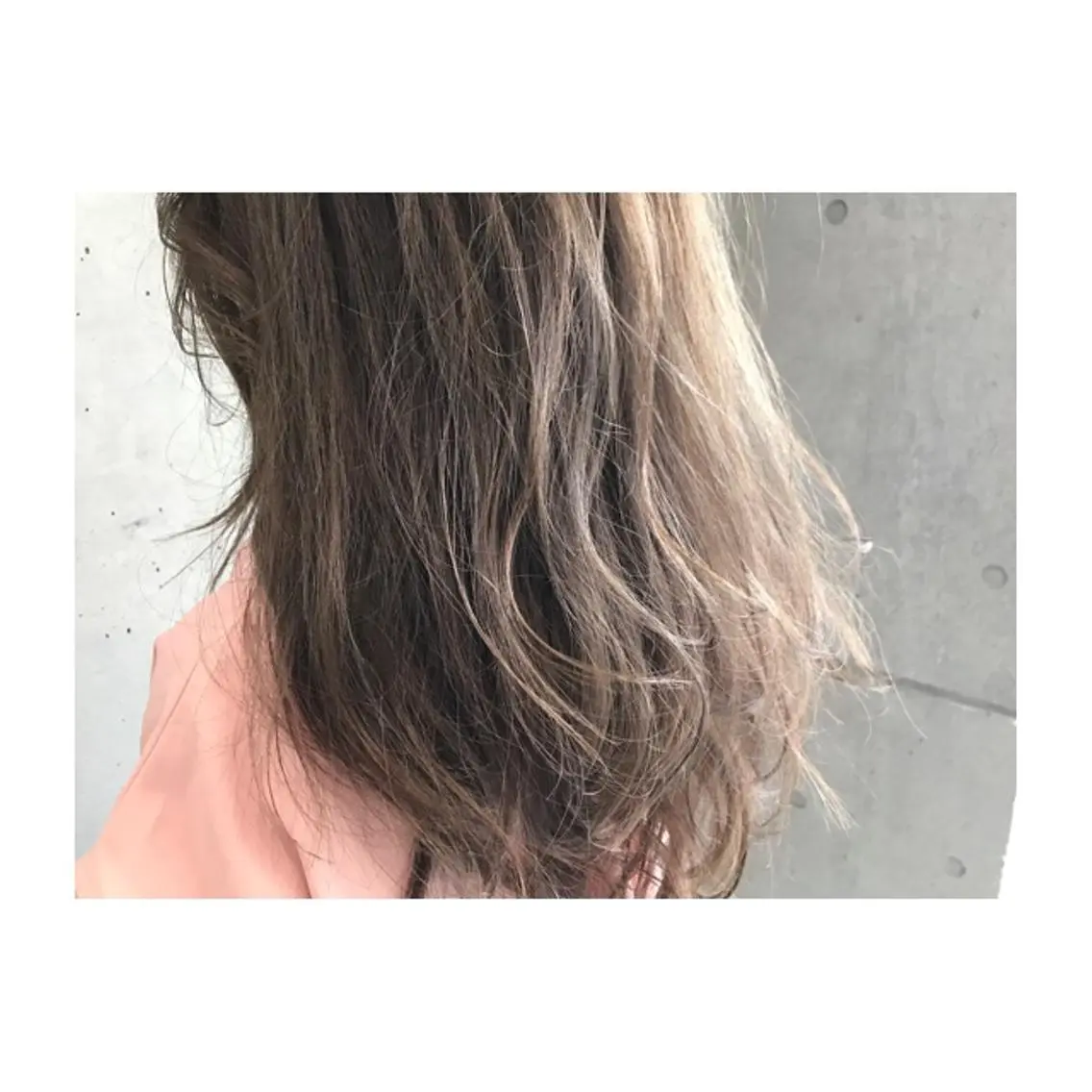 ロング カラー 透明感カラー グレージュ ハイライトカラー ハイライト 大栗 佑也  髪質改善のヘアスタイル