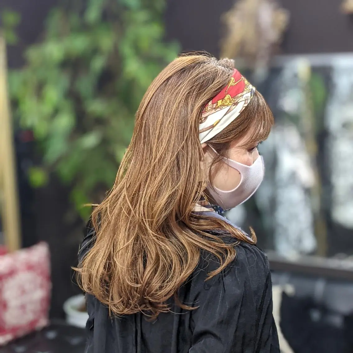 セミロング ヘアアレンジ カット ヘアカラー トリートメント HIKARI@ Ruheplatzのヘアスタイル