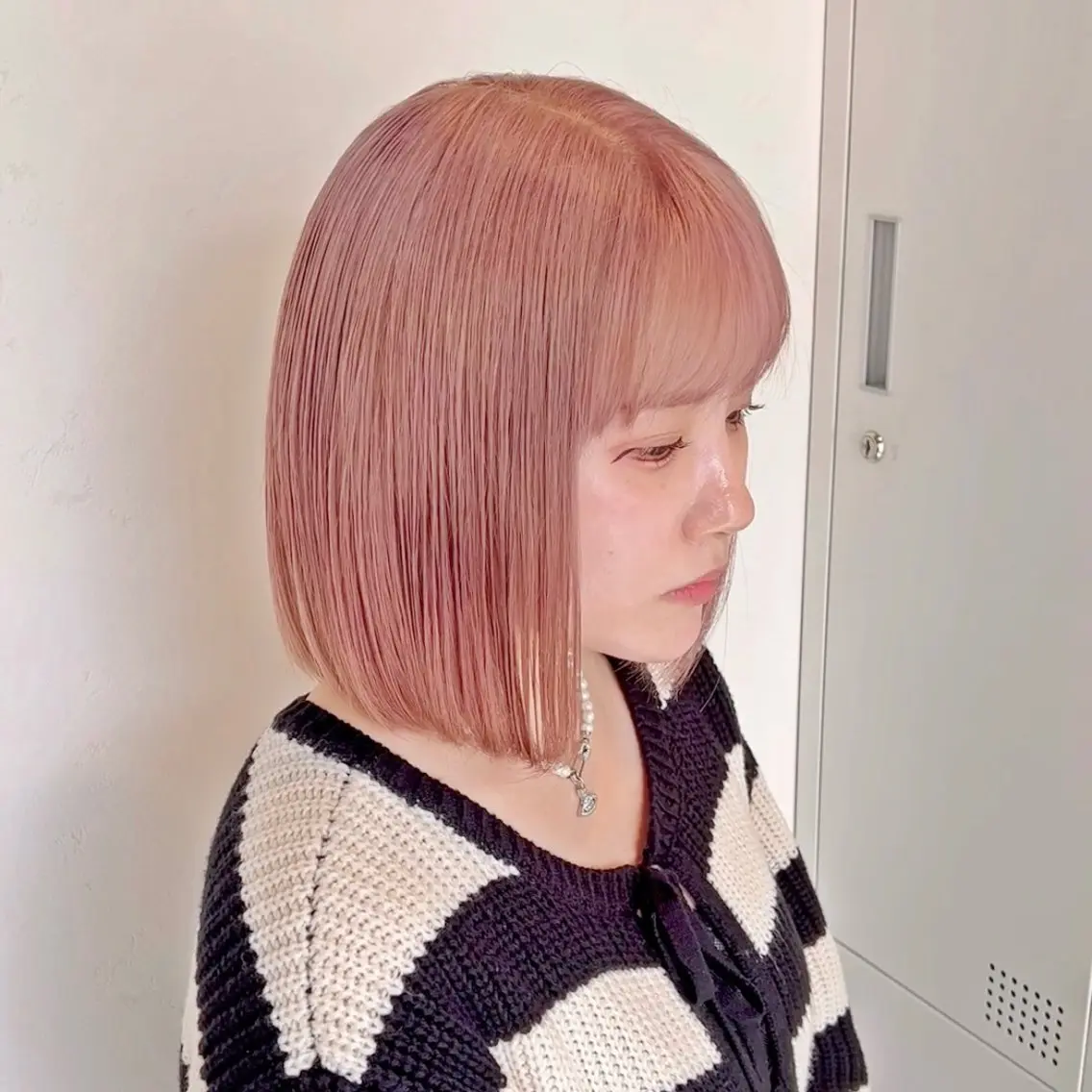 ミディアム カラー カット ヘアカラー トリートメント ボブ/韓国ボブ/ブリ ーチ/鈴木康平のヘアスタイル