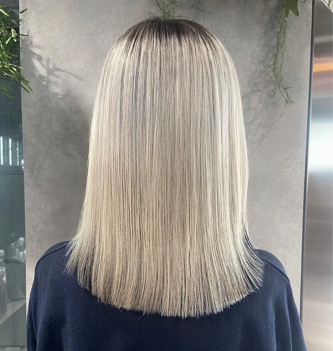 ロング カラー ブリーチ 抜きっぱなしブロンド ブロンド ホワイトブロンド ヘアセット🎀パーマ Tsubasaのヘアスタイル