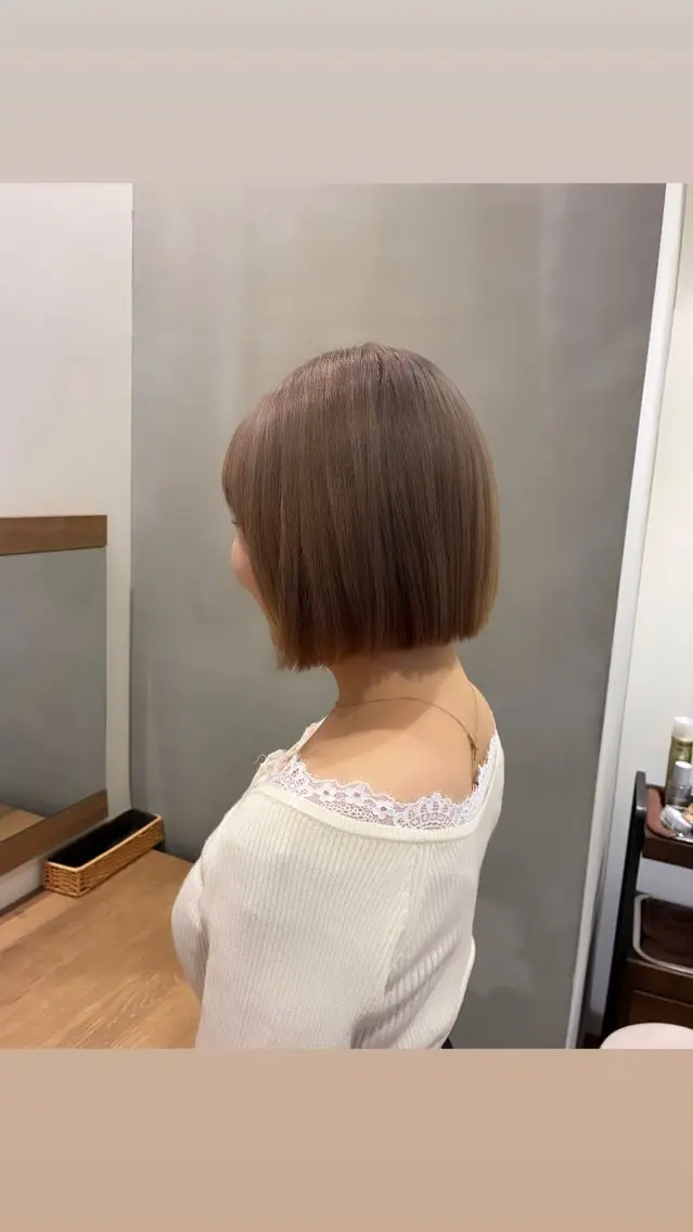 ミディアム カラー 山本 睦のヘアスタイル