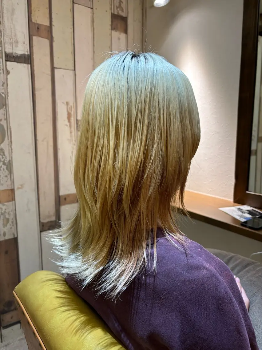 セミロング 脇坂 歩夢のヘアスタイル