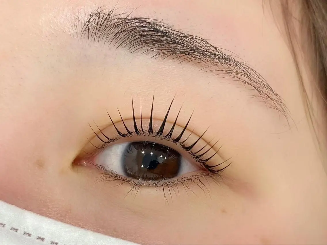 マツエク・マツパ アイブロウ 眉毛ワックス脱毛 パリジェンヌラッシュリフト 🌺IVY-LINE 上野店るな🌺の眉毛・アイブロウイメージ