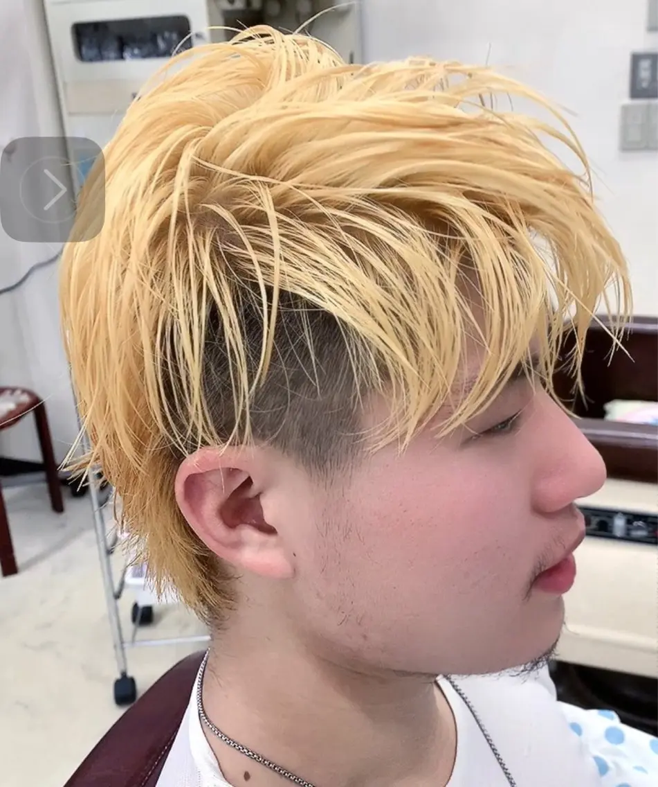 カラー ブリーチ 竹内 秀美のヘアスタイル