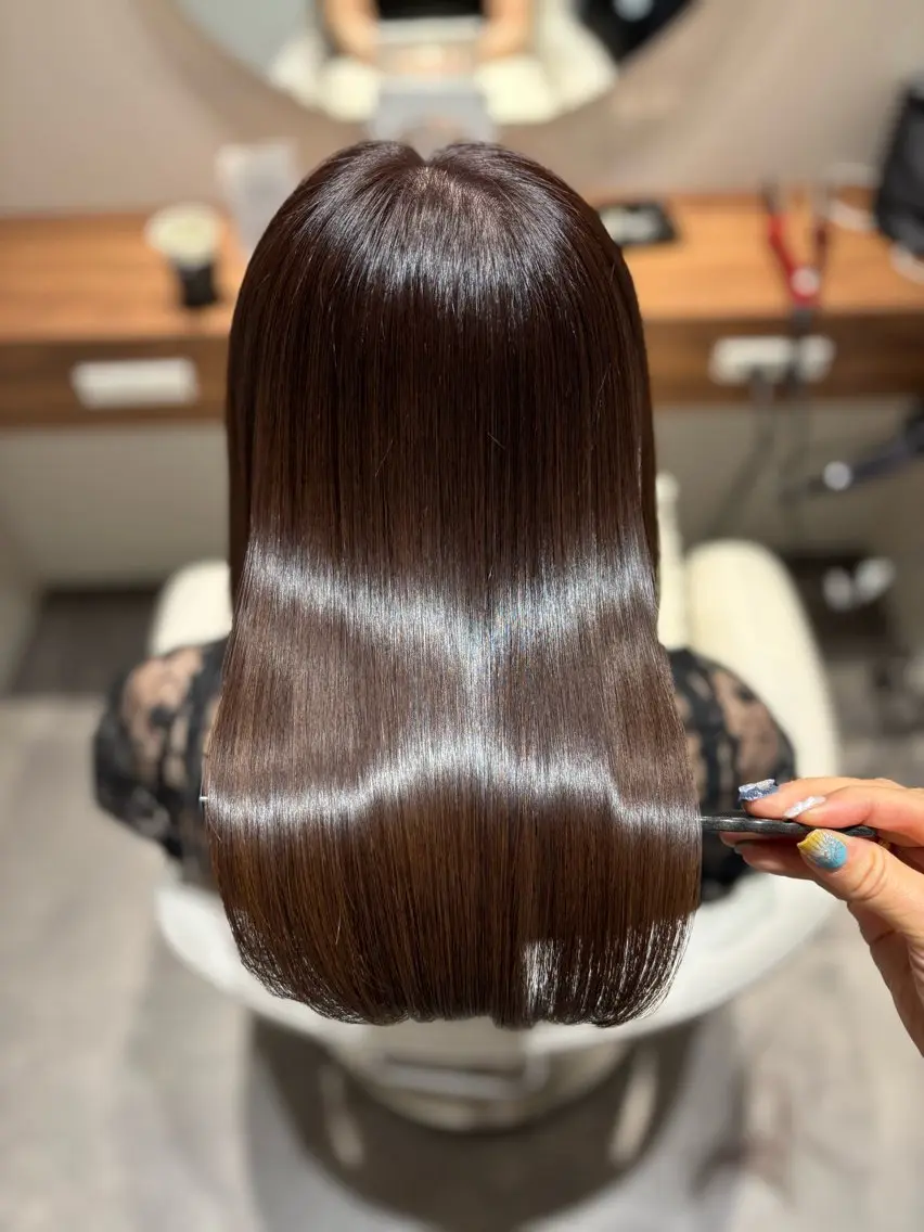 セミロング カット ヘアカラー トリートメント 美髪特化 🤍erikaのヘアスタイル