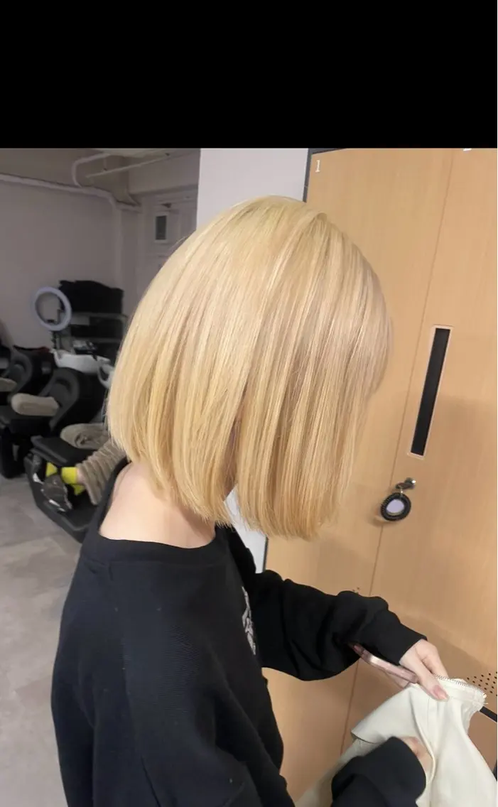 ショート ヘアカラー tokute 中野真咲🐺のヘアスタイル