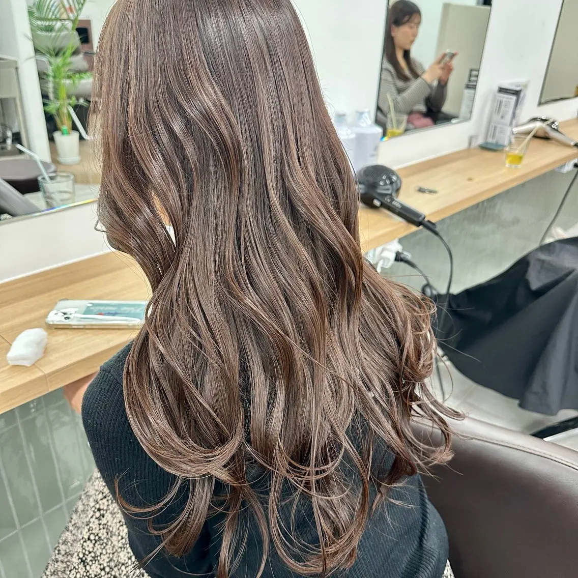 ロング カット ヘアカラー トリートメント ブリーチなし/レイヤ ー特化🌈Tommyのヘアスタイル