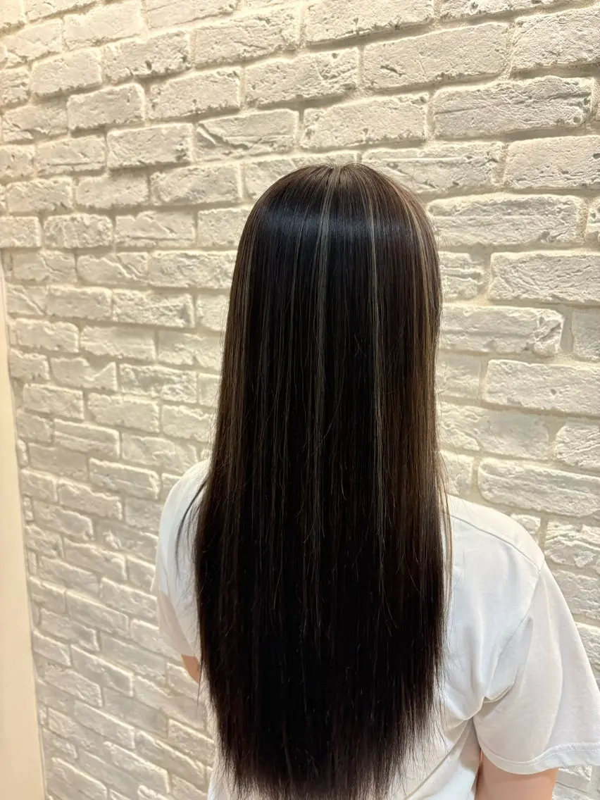 カラー カラー特化☁️🌈 風見　流々香のヘアスタイル