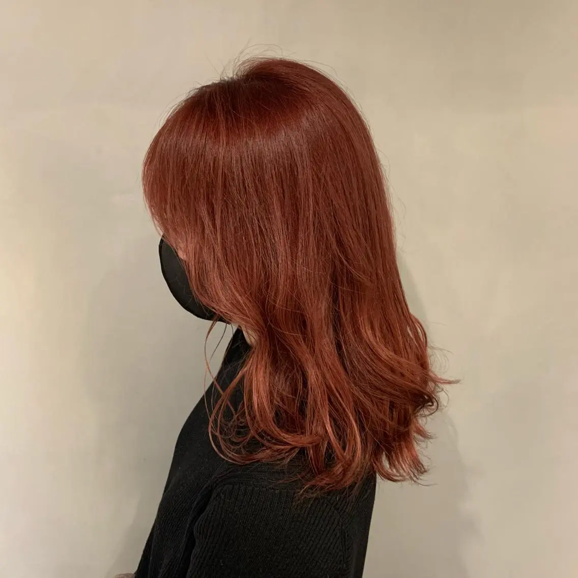 ミディアム カラー ダブルカラー ピンクカラー レッドカラー ヘアカラー 美髪・シールエクステ ホソタニリョウコのヘアスタイル