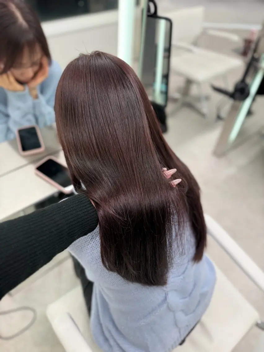 ロング ヘアカラー タマシロカリン 艶カラー/レイヤーのヘアスタイル