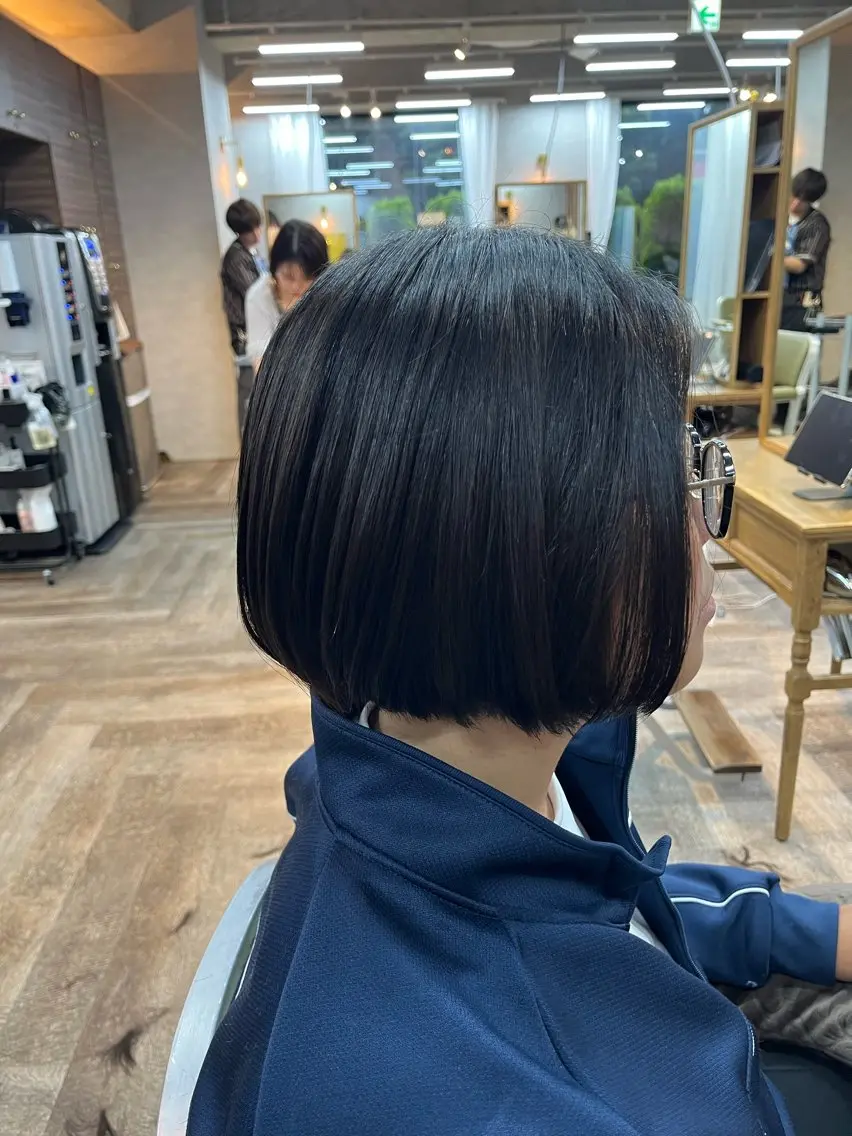 ミディアム カット 縮毛矯正⚡️カラー いいじまのヘアスタイル