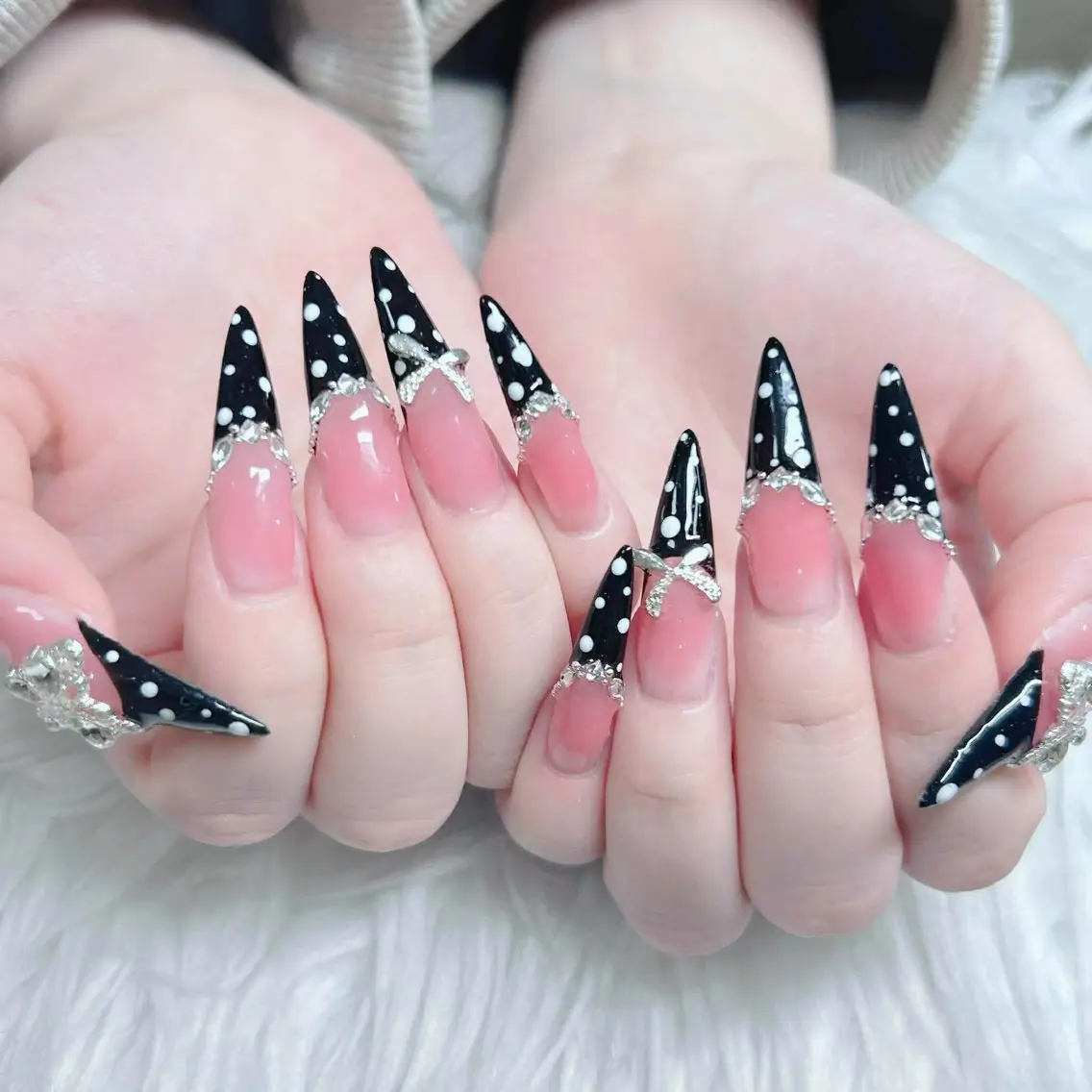ネイル フットネイル フレンチネイル グラデーション 韓国ネイル ロングネイル ハンドネイル Hani Nail Salonのネイルデザイン