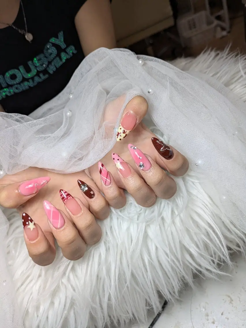 ネイル Queen Nail 研修生のネイルデザイン