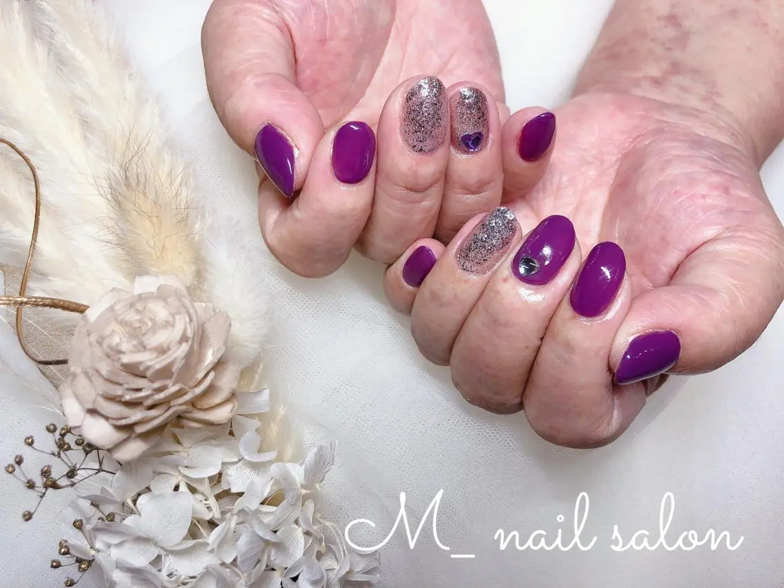 ネイル シンプルネイル M_ nail salonのネイルデザイン