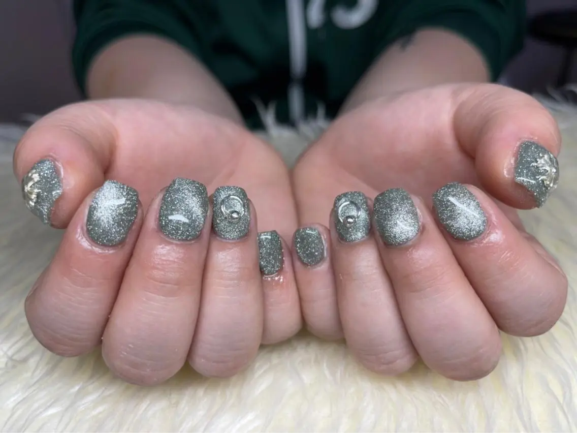 ネイル 長さ出し ジェルネイル 韓国ネイル マグネットネイル 持ち込み ハンドネイル Nail&eye Belire 新宿のネイルデザイン