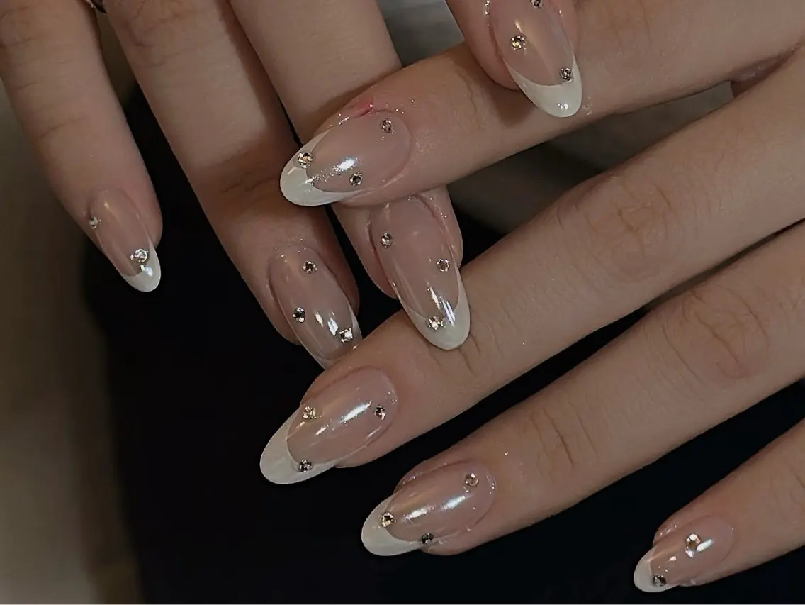 ネイル フットネイル フレンチネイル グラデーション 氷ネイル・うるうるネイル 韓国ネイル ハンドネイル Mixx Nail_ Studioのネイルデザイン
