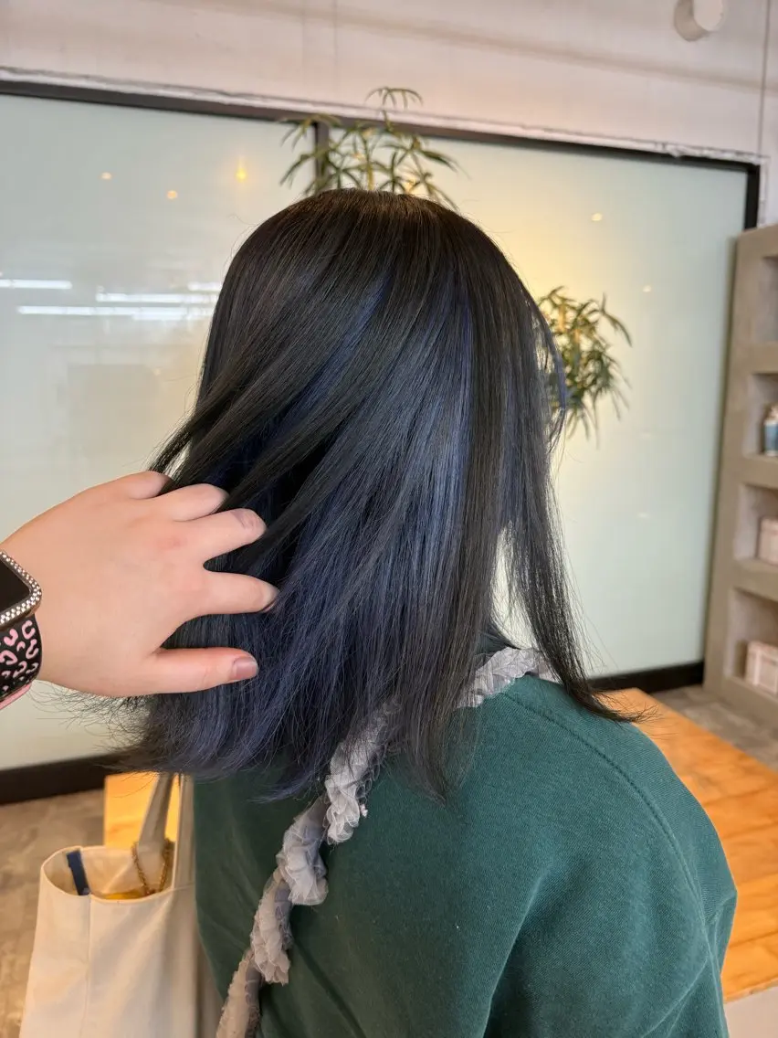 【 minimo限定 】🌴インナーカラー🌴⚠️耳上から襟足までの1ブリーチ➕全体カラー・ご新規様限定⚠️の写真