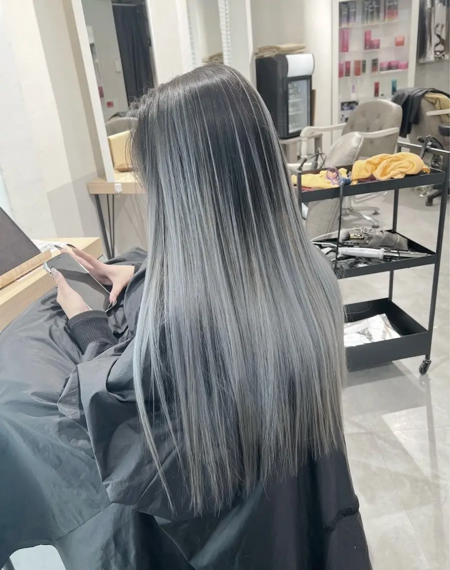 ロング カラー バレイヤージュ グレージュ レイヤーカット 指名数No.1 /NAOYAのヘアスタイル