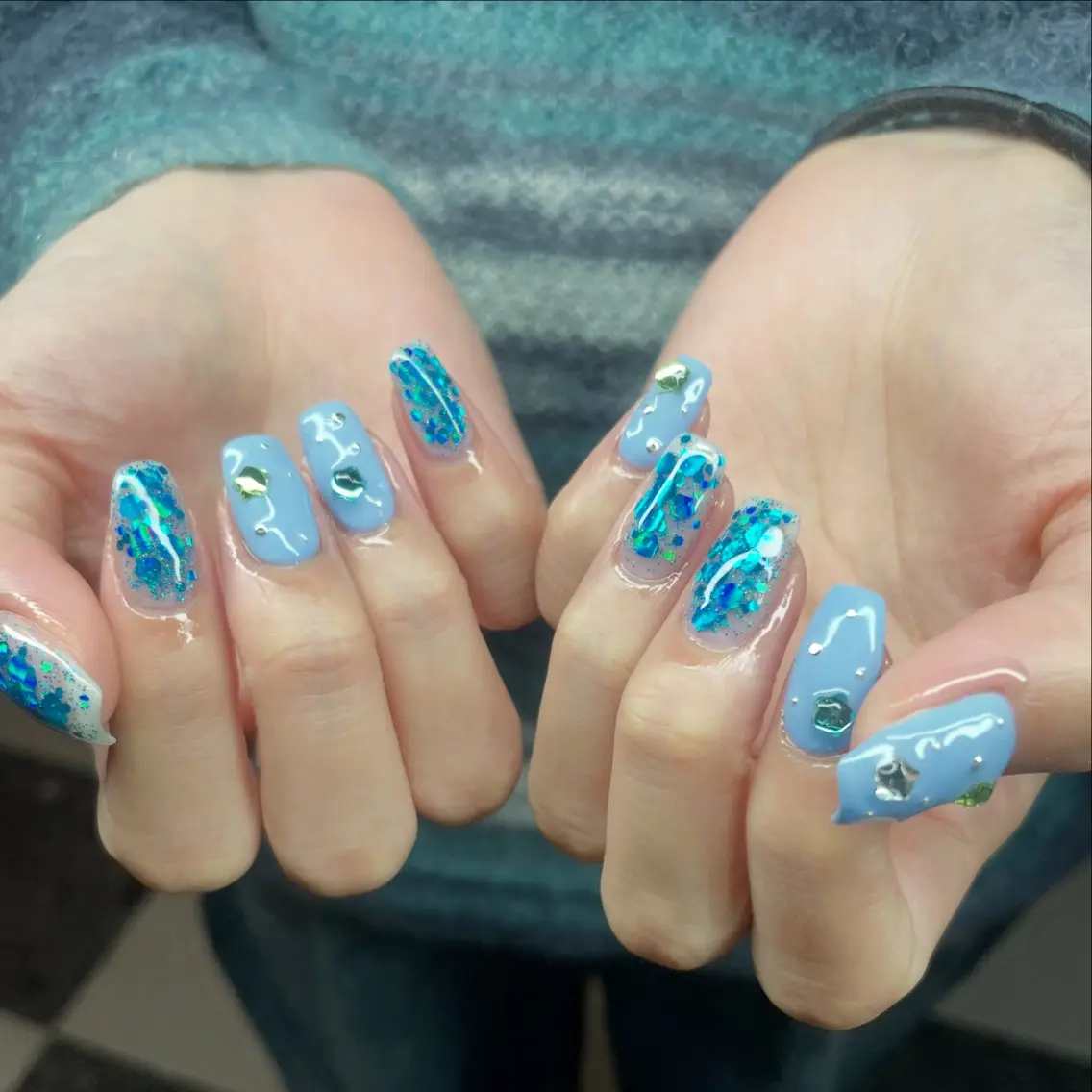 ネイル ブルー シンプルネイル ネイルチップ ハンドネイル posa nail モエミのネイルデザイン