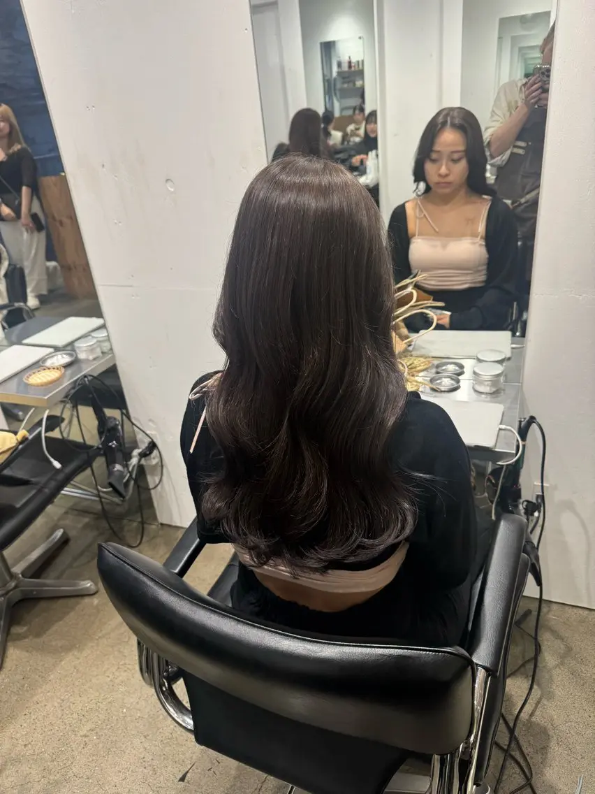 ロング カラー ブリーチ 透明感カラー ブリーチなしカラー 新宿 似合わせカラー HINAのヘアスタイル