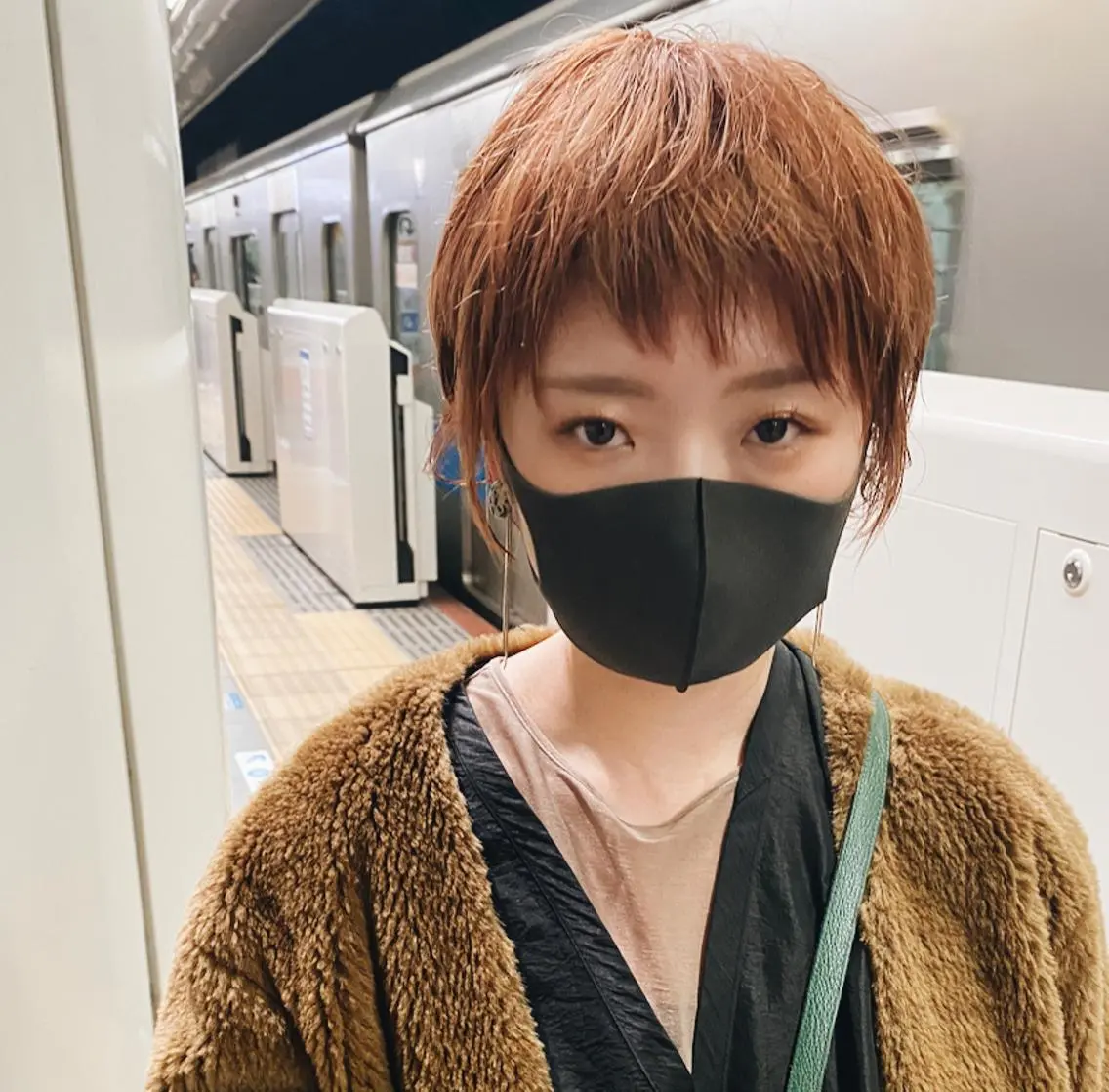 ショート カラー ベージュカラー オレンジ オレンジベージュ 西山梨々【5/1〜 復帰致します🌼】のヘアスタイル