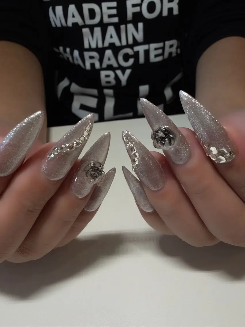 ネイル ハンドネイル Nailist Rinaのネイルデザイン