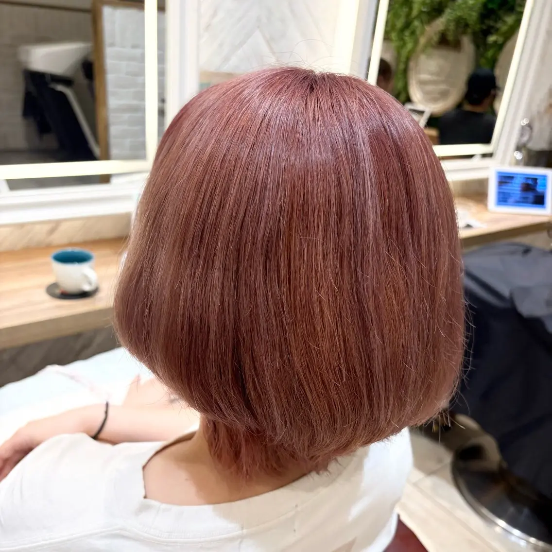 ショート カラー ヘアカラー 透明感カラー🫧/ ハイトーン/いよりのヘアスタイル