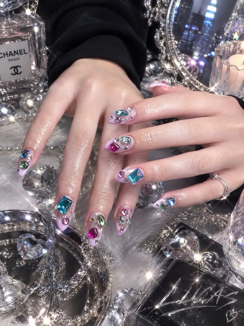 ネイル フラッシュネイル フレンチネイル キラキラネイル パステルネイル ピンク ハンドネイル AOI💅🏾 LUCAS 千葉のネイルデザイン