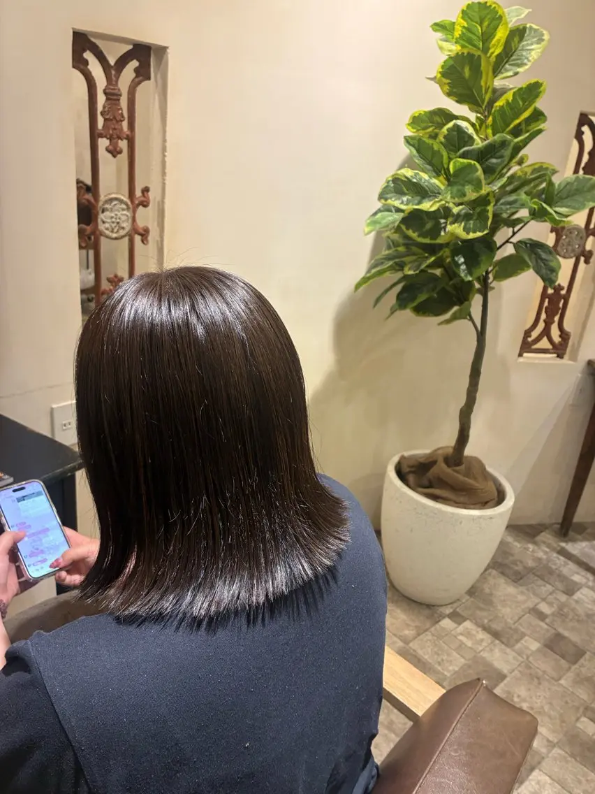 ミディアム カット 米谷 真奈美のヘアスタイル