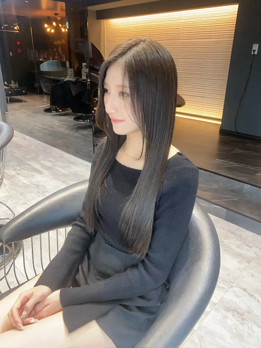 ロング 学生 酸性ストレート カット 縮毛矯正 トリートメント 酸性ストレート/ 透明感カラー/中村利のヘアスタイル