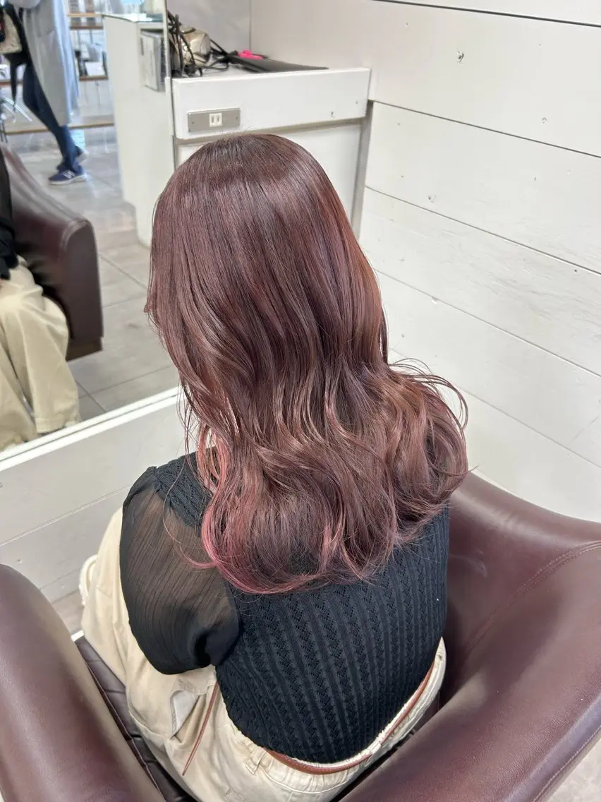 セミロング ピンクブラウン カット ヘアカラー 🫧艶髪カラー🫧 森本くるみのヘアスタイル