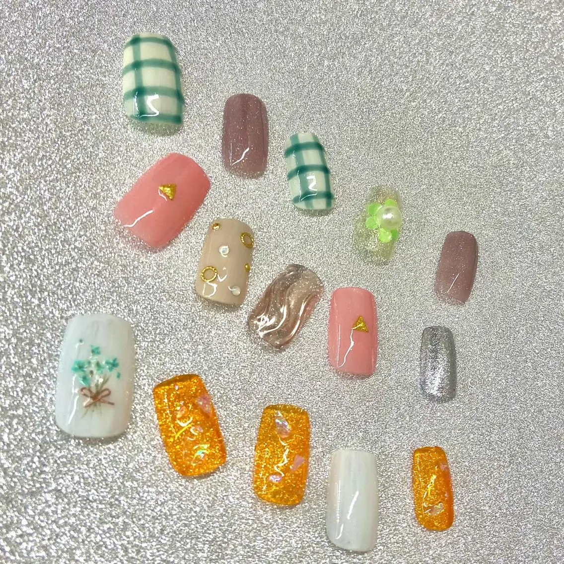 ネイル 💚K. ARISA💚のネイルデザイン