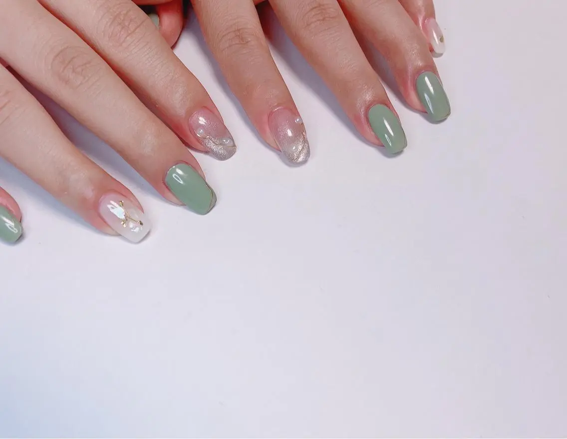 ネイル M🌷nail 長さだし専門店のネイルデザイン