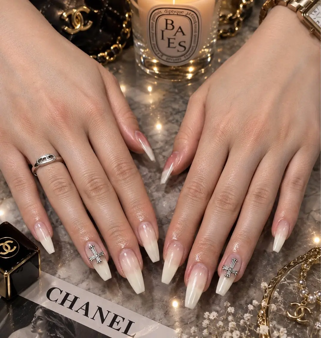 ネイル ハンドネイル wellmoon Tのネイルデザイン
