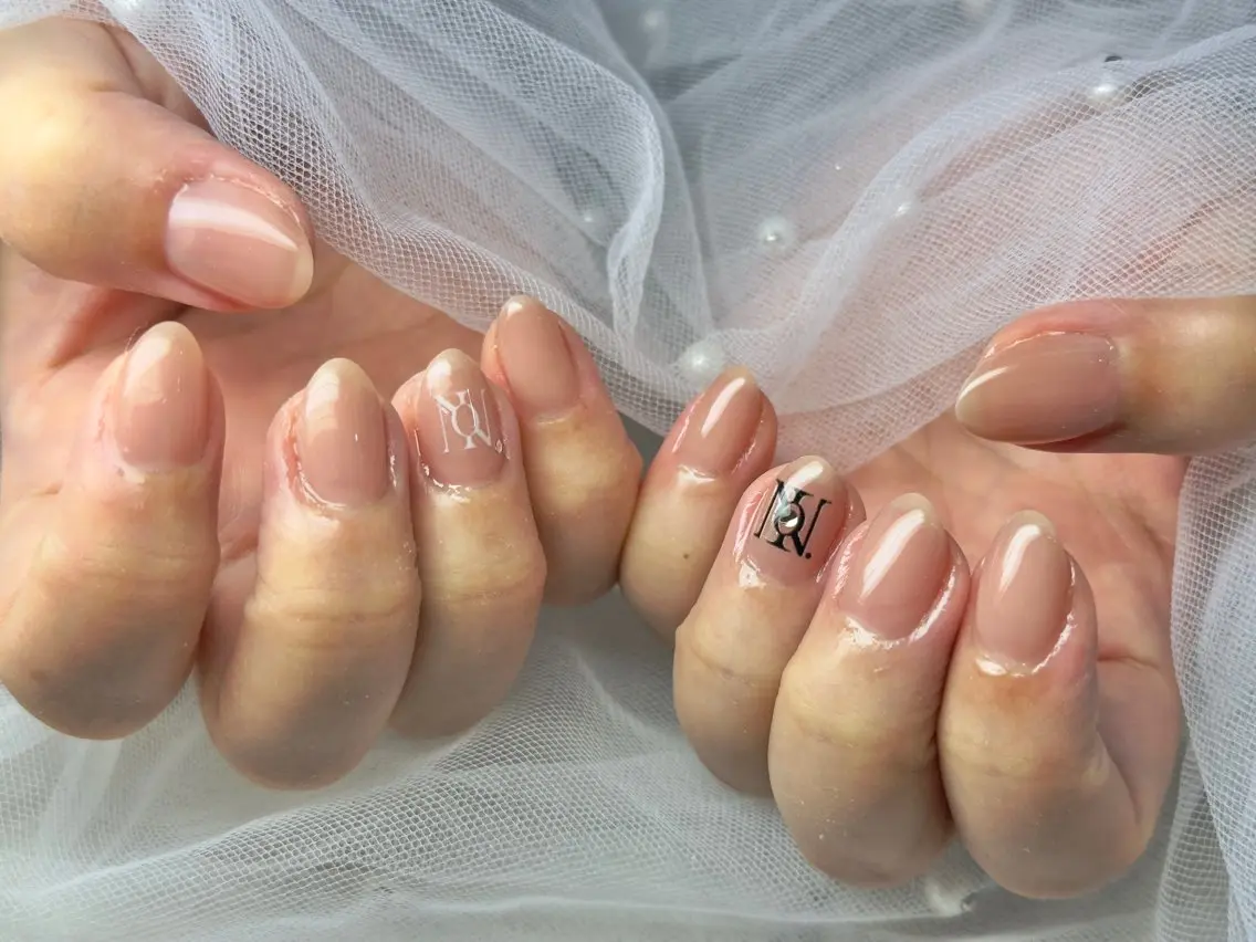 ネイル 持ち込み ハンドネイル Queennail 北堀江AYAのネイルデザイン