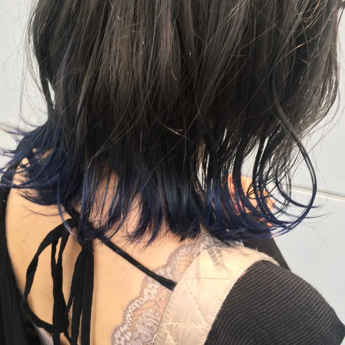 ミディアム カラー RINA🧤 デザインとボブのヘアスタイル