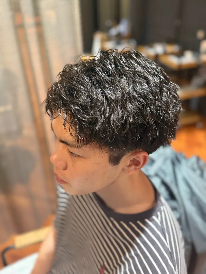 ショート パーマ メンズ デザインパーマ/ 毛流れカット 堀 綺のヘアスタイル
