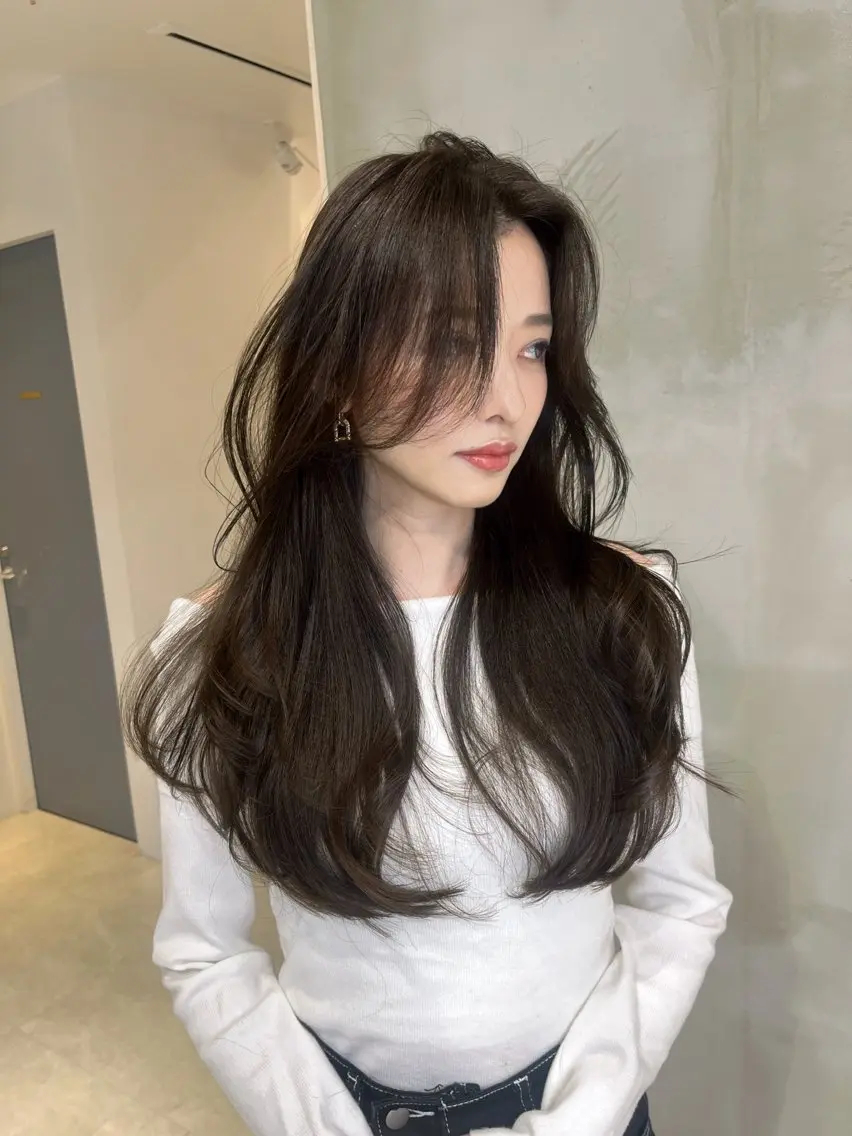 ロング カット トリートメント 海野翔吾🇨🇳 ワンホンレイヤーのヘアスタイル