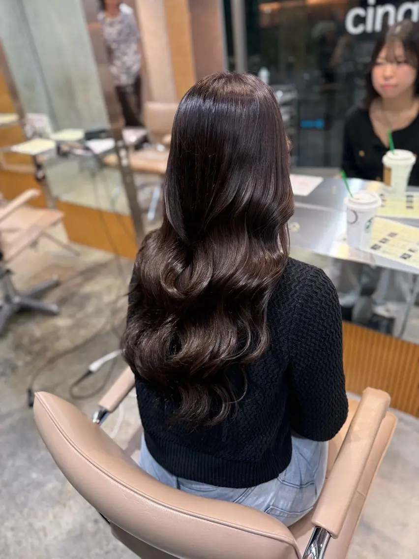 ロング ヘアカラー ⭐️透明感カラー⭐️ とうごのヘアスタイル