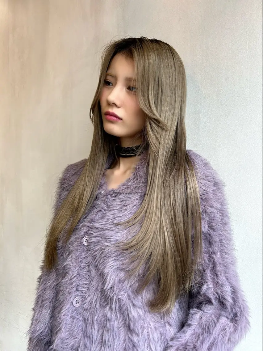 ロング カット ヘアカラー トリートメント ハイトーン/ブリーチ 🧁soraのヘアスタイル