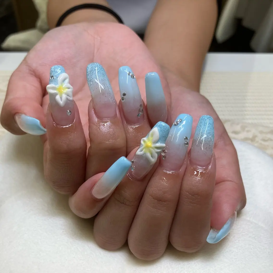 ネイル アートネイル フラッシュネイル ストーンネイル ハンドネイル Horizon ☆ Nailsのネイルデザイン