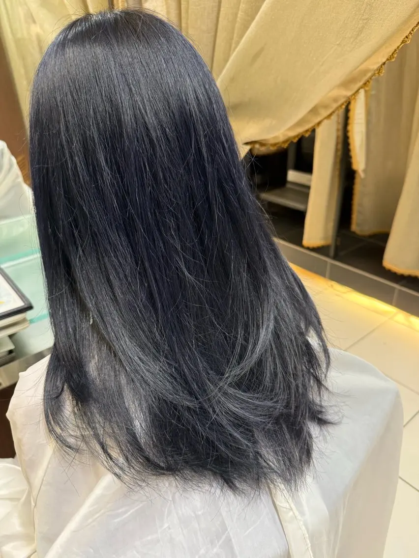 セミロング カラー ブルーカラー 透明感カラー ダブルカラー レイヤーカット 💧艶髪ストレート ✨ロング/府川直樹のヘアスタイル