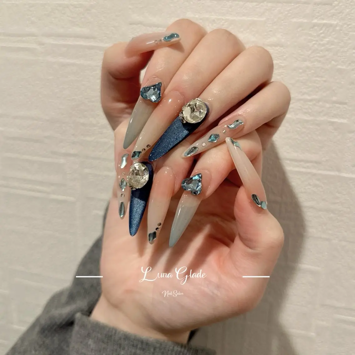 ネイル ハンドネイル Luna Gladeのネイルデザイン