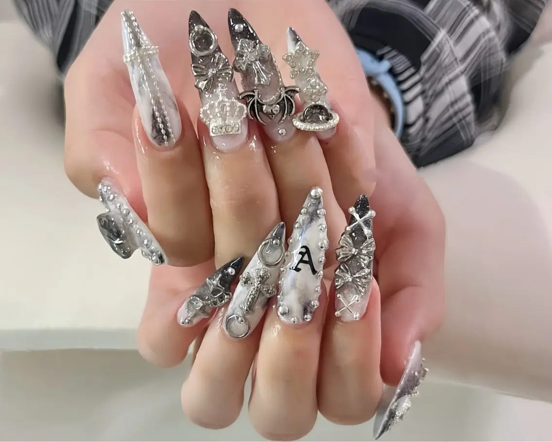 ネイル チークネイル 桜ネイル フレンチネイル ジェルネイル ガラスフレンチ Rin Nail 新大久保店のネイルデザイン